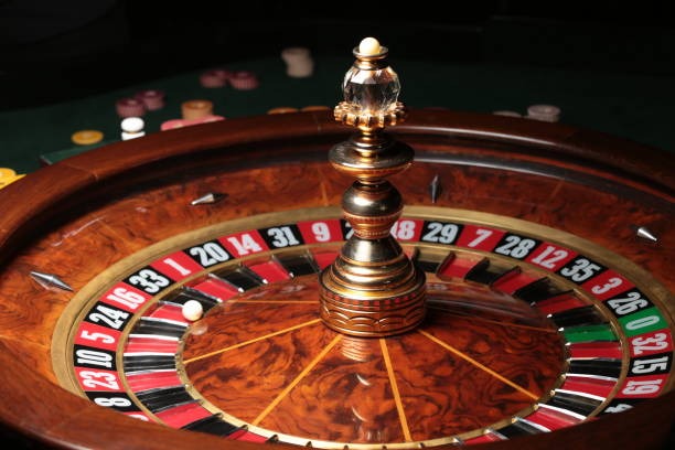 Blackjack table with live dealer on suduttoto mobile Blackjack live table on suduttoto with a dealer and multiple player seats visible on a mobile screen