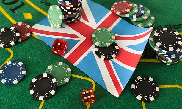 Three Card Poker live table on suduttoto showing dealer and player cards with betting layout