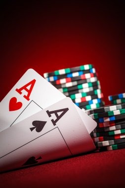 Three Card Poker hand ranking chart displayed on suduttoto app